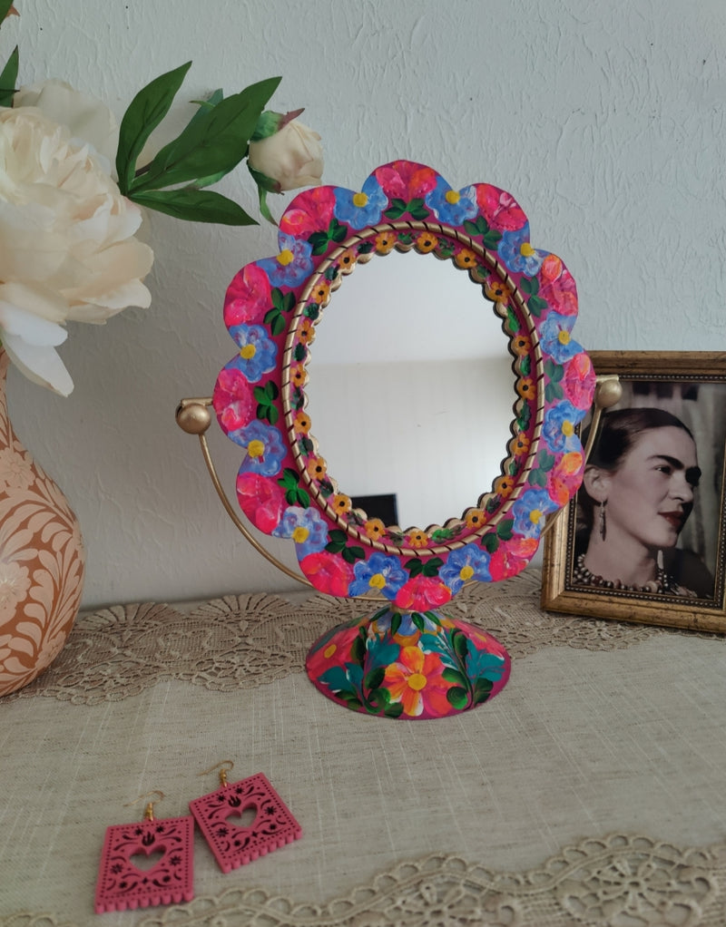 Diva Mirror