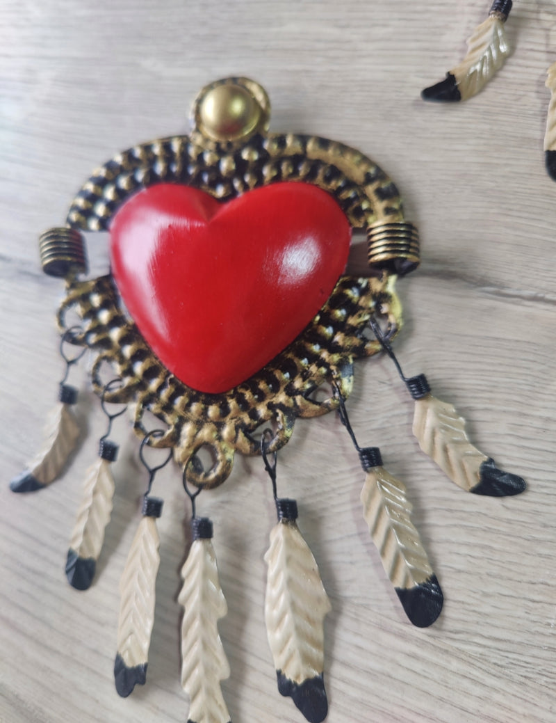 Corazón with Feathers Small